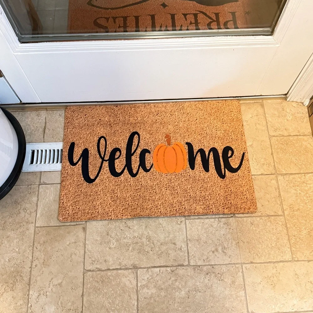 Anti Slip Welcome Doormat with Pumpkin Design